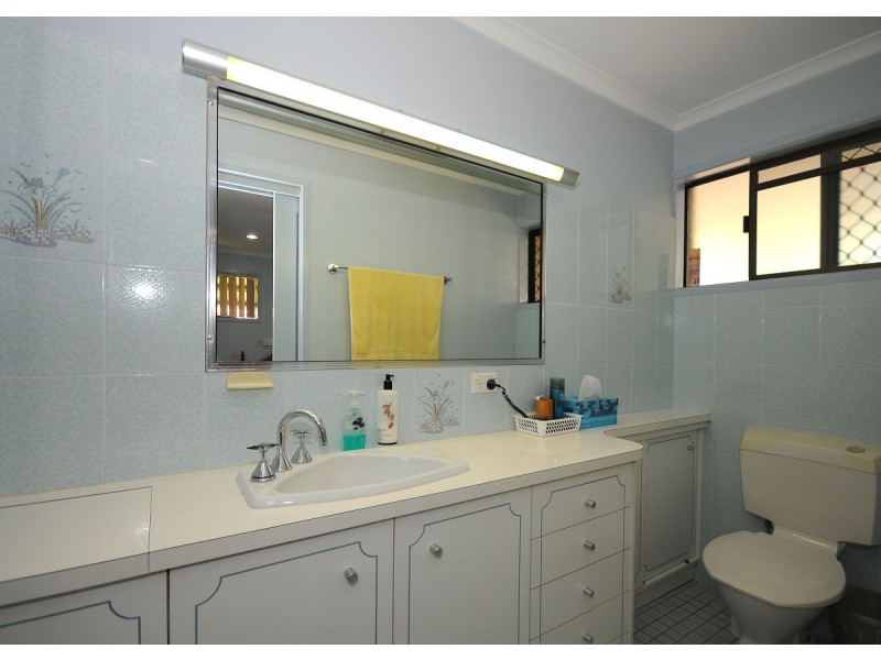 7 Virginia Court, Scarness QLD 4655