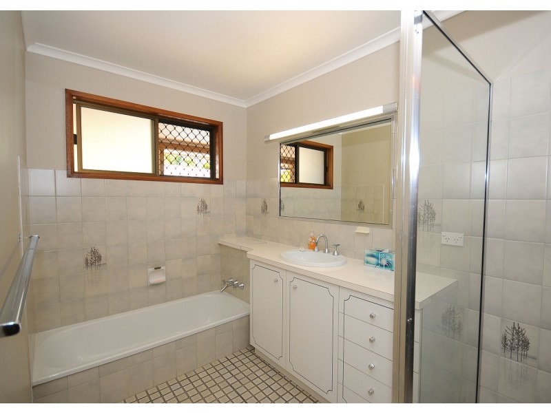 7 Virginia Court, Scarness QLD 4655