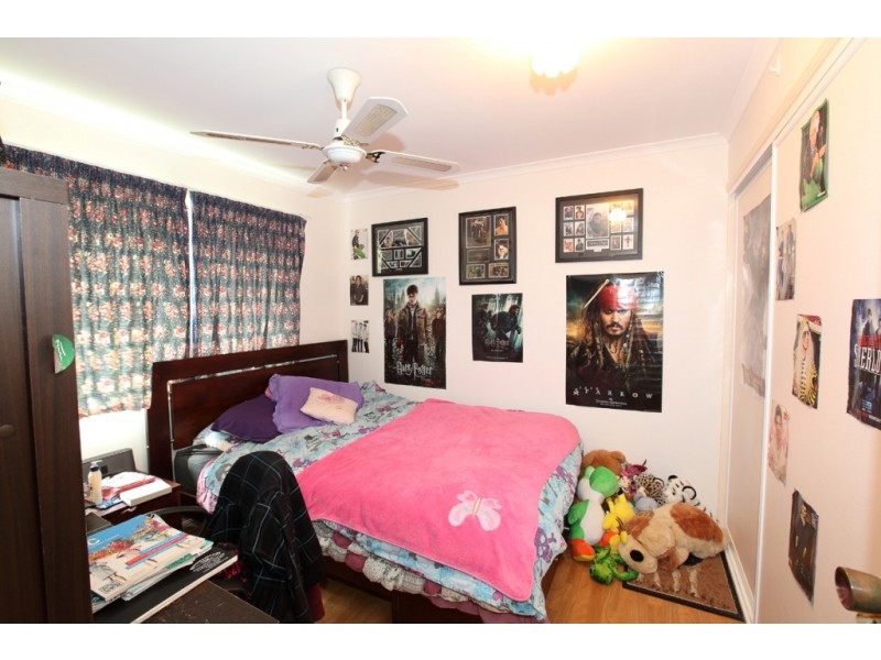 54 Moolyyir Street, Urangan QLD 4655