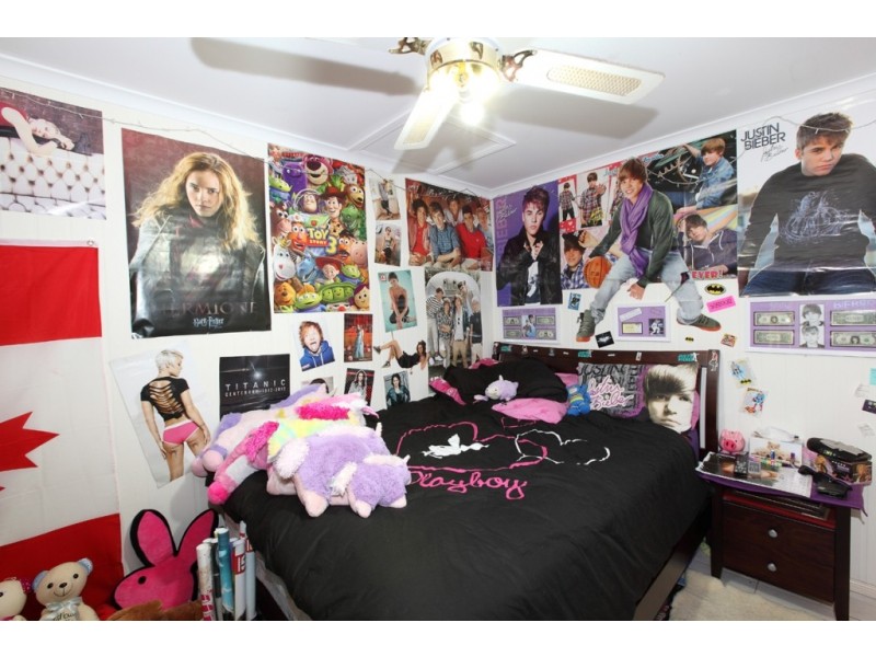 54 Moolyyir Street, Urangan QLD 4655