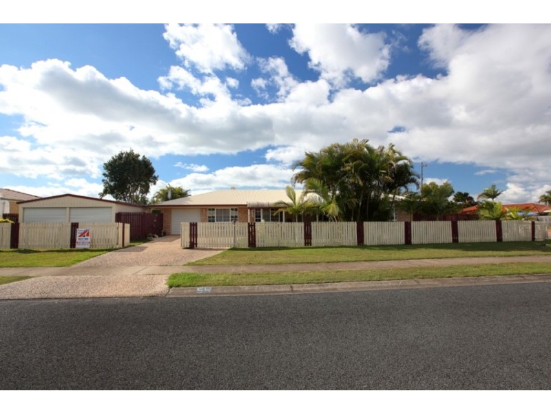 54 Moolyyir Street, Urangan QLD 4655