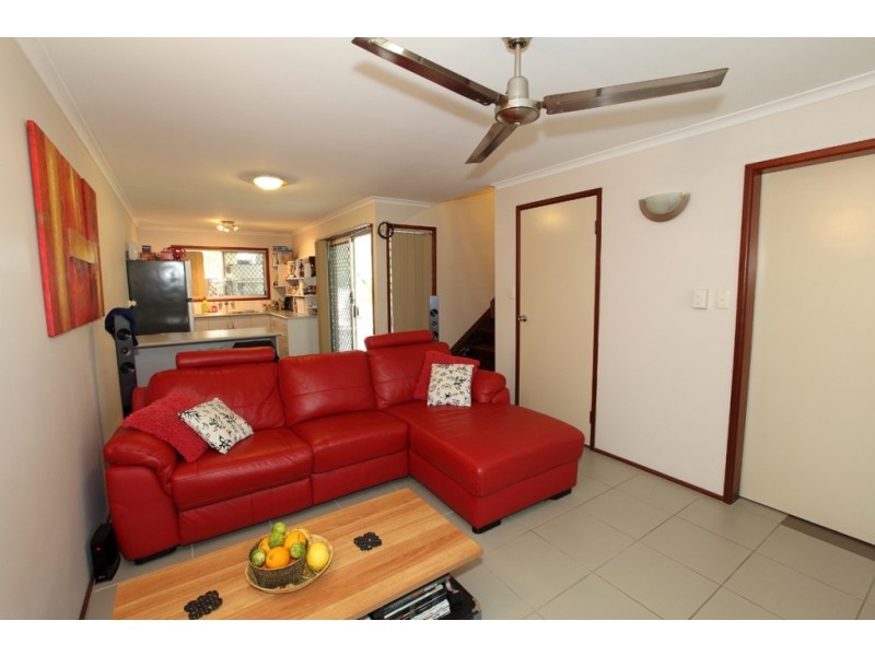 2, 4 Frank Street, Scarness QLD 4655
