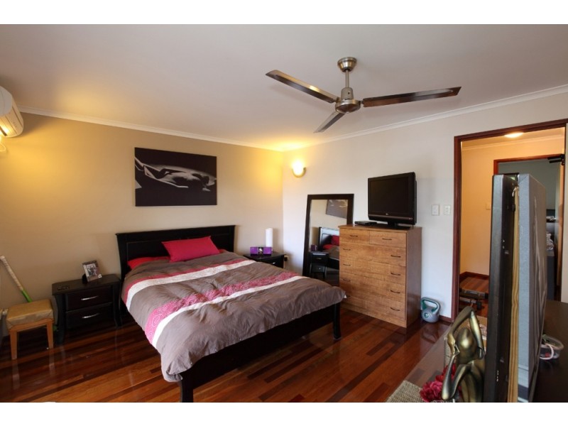 2, 4 Frank Street, Scarness QLD 4655