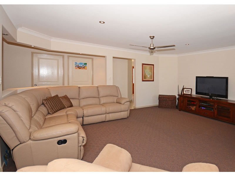 5 Kirriemuir, Kawungan QLD 4655