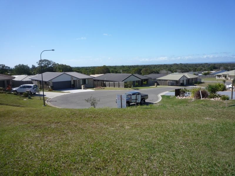 8 Sunad Court, Nikenbah QLD 4655