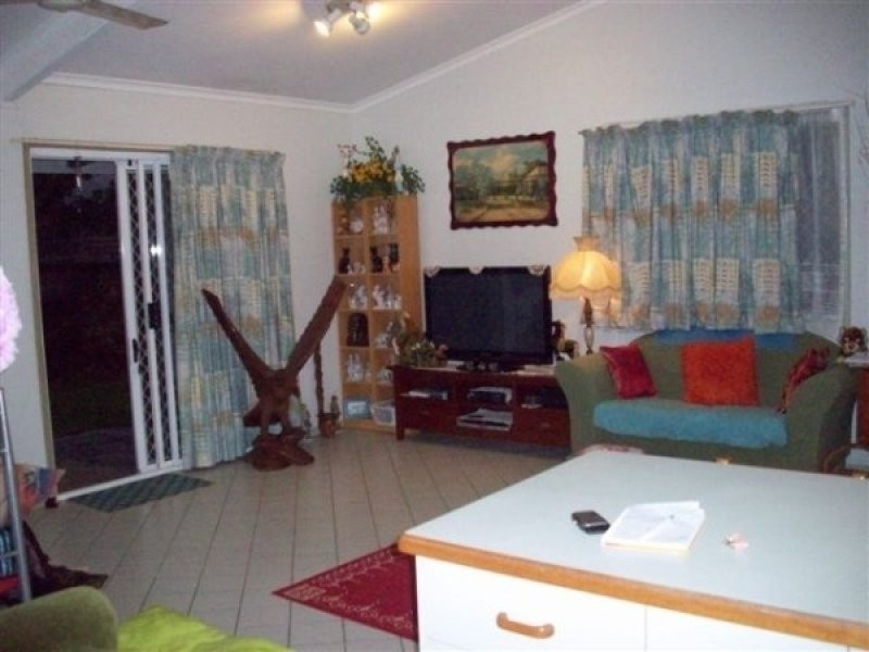 14 Newhaven Street, Pialba QLD 4655