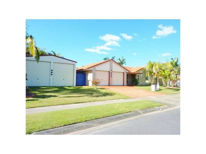 27 Kookaburra Dr, Eli Waters QLD 4655
