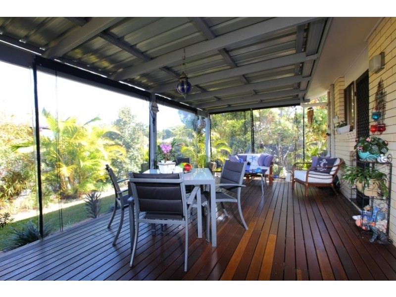 1 Maureen Court, Point Vernon QLD 4655