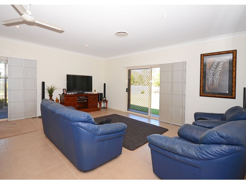25 Rosedale Drive, Wondunna QLD 4655