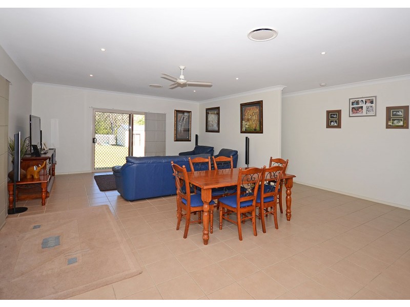 25 Rosedale Drive, Wondunna QLD 4655