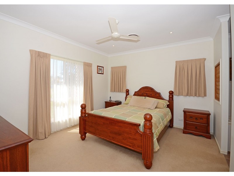 25 Rosedale Drive, Wondunna QLD 4655