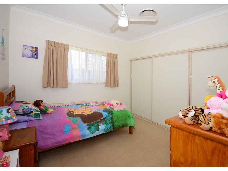 25 Rosedale Drive, Wondunna QLD 4655