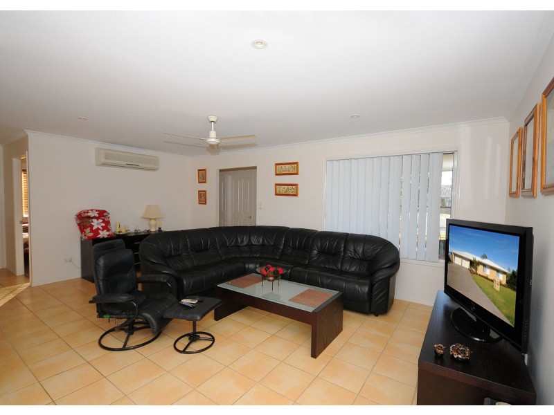 22 Wodalla Mews, Point Vernon QLD 4655