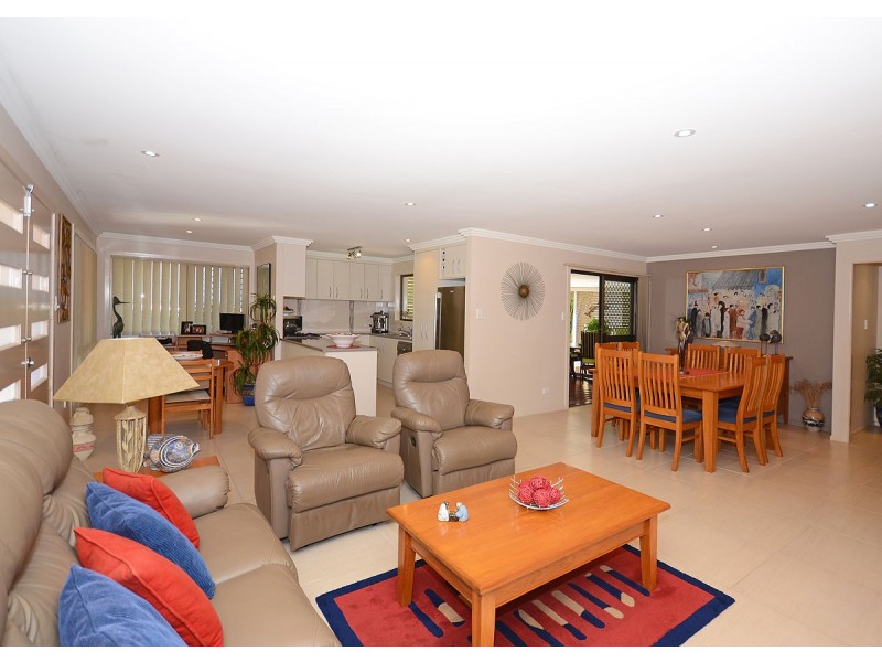 1 Partridge Close, Torquay QLD 4655