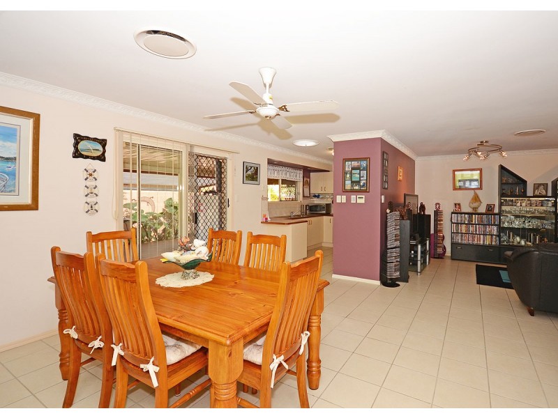 12 Cathy Place, Torquay QLD 4655