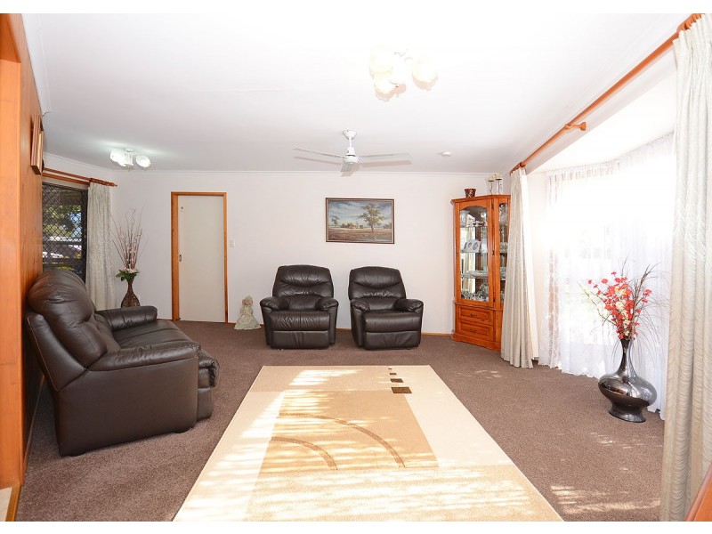 74 Murphy Street, Point Vernon QLD 4655