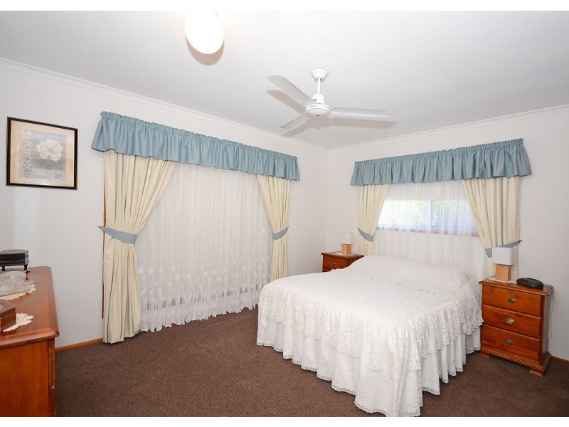 74 Murphy Street, Point Vernon QLD 4655