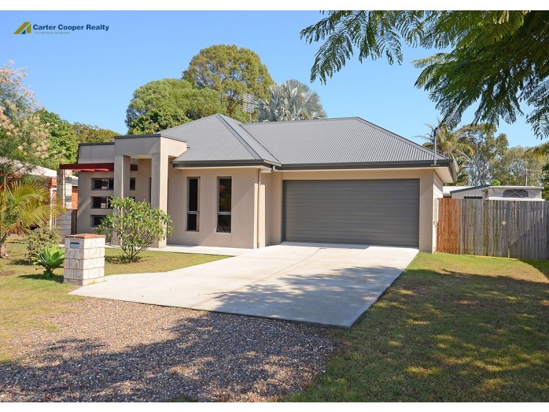 41 William Street, Urangan QLD 4655