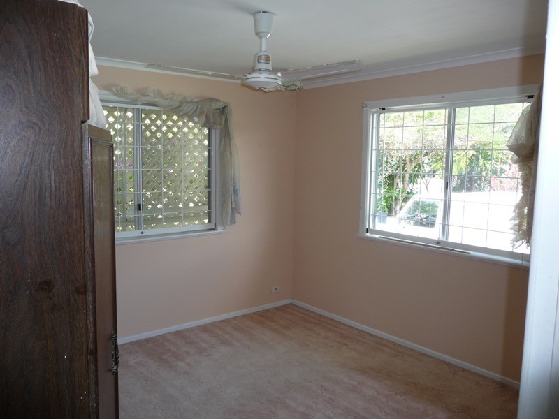 13 Arthur Street, Urangan QLD 4655