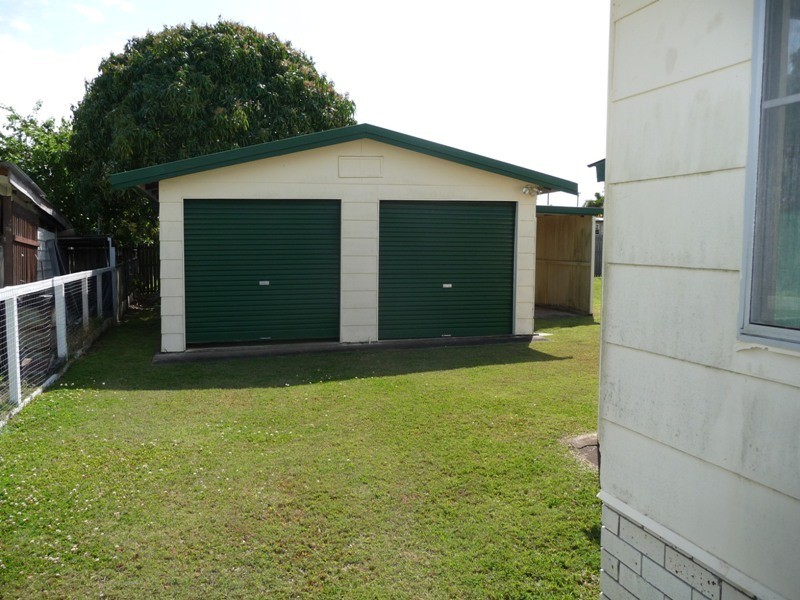 13 Arthur Street, Urangan QLD 4655