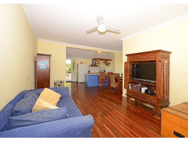 148 Bideford Street, Torquay QLD 4655