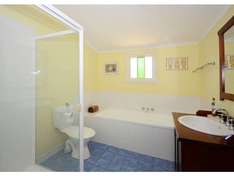 148 Bideford Street, Torquay QLD 4655