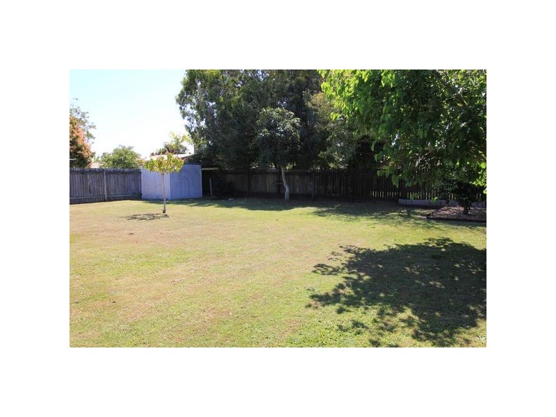 18 Cedar Crescent, Kawungan QLD 4655