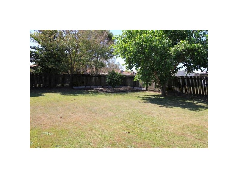 18 Cedar Crescent, Kawungan QLD 4655