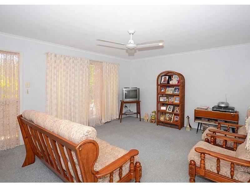 6 Banksia Park Drive, Scarness QLD 4655