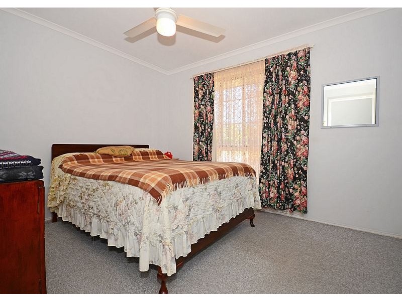 6 Banksia Park Drive, Scarness QLD 4655