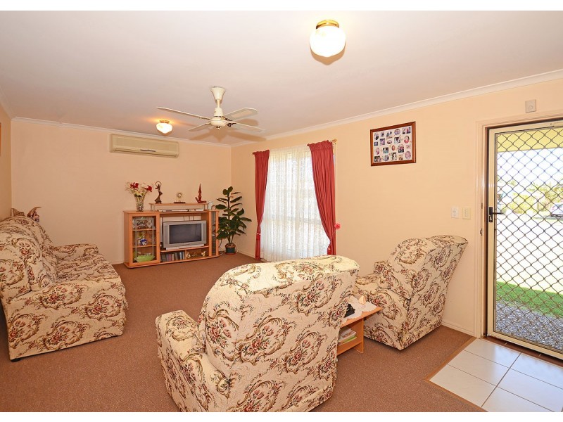 48 Moolyyir Street, Urangan QLD 4655