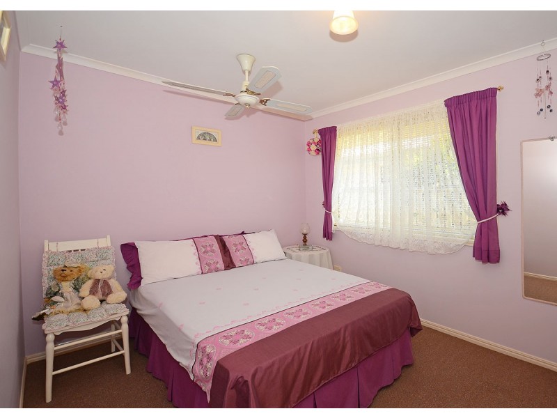 48 Moolyyir Street, Urangan QLD 4655
