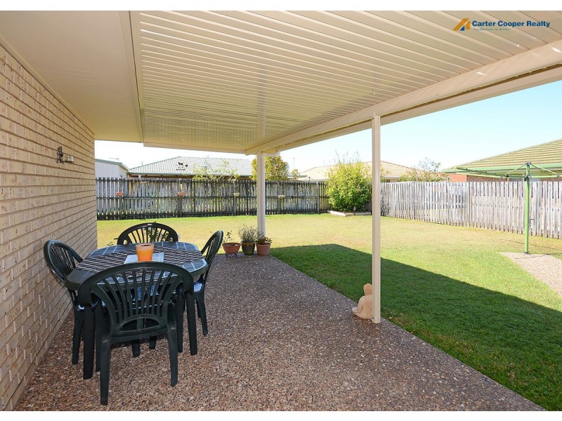 48 Moolyyir Street, Urangan QLD 4655