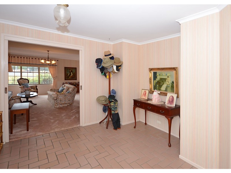 82 Murphy Street, Point Vernon QLD 4655