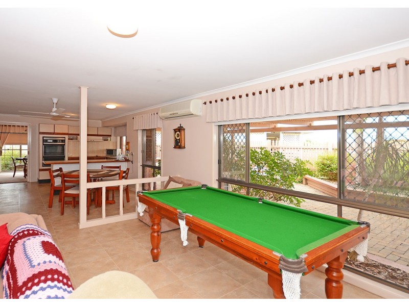 82 Murphy Street, Point Vernon QLD 4655