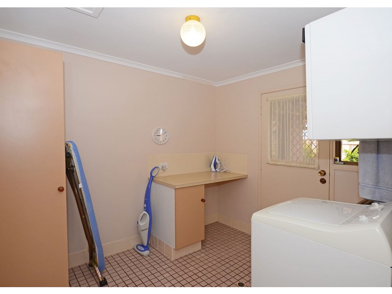 82 Murphy Street, Point Vernon QLD 4655