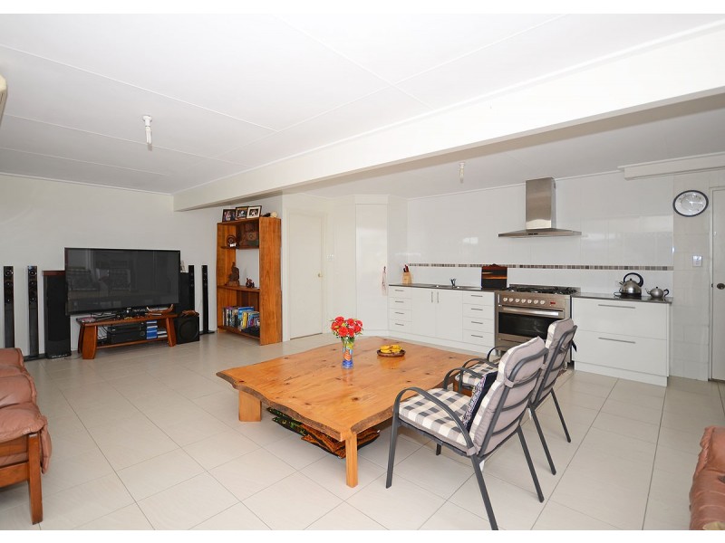 108 Corser Street, Point Vernon QLD 4655