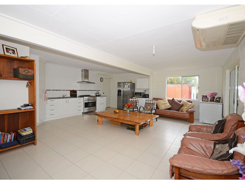 108 Corser Street, Point Vernon QLD 4655