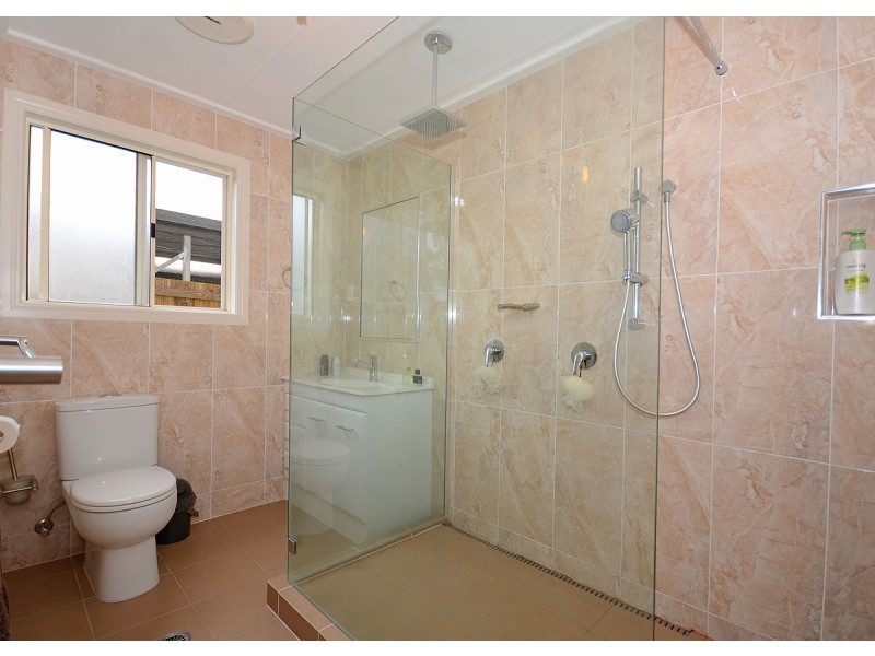 108 Corser Street, Point Vernon QLD 4655