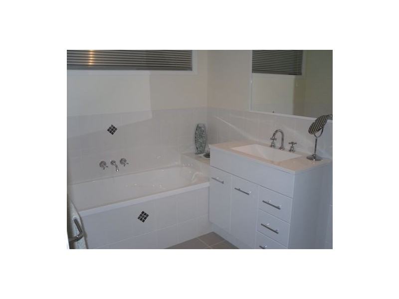 199 Cove Boulevard, River Heads QLD 4655