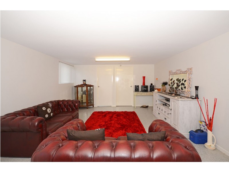 7 Kelly Street, Point Vernon QLD 4655