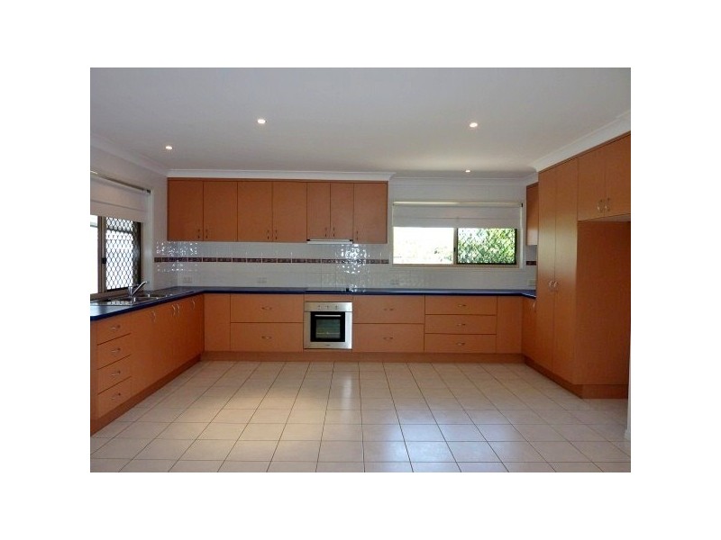 224 Dayman st, Torquay QLD 4655