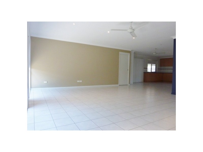 224 Dayman st, Torquay QLD 4655