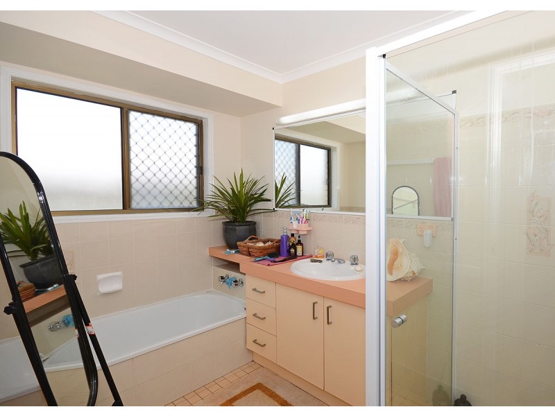 10 Melaleuca Crescent, Kawungan QLD 4655