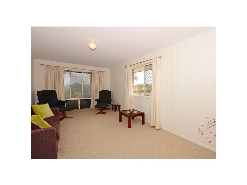 158 Hammond st, Urangan QLD 4655