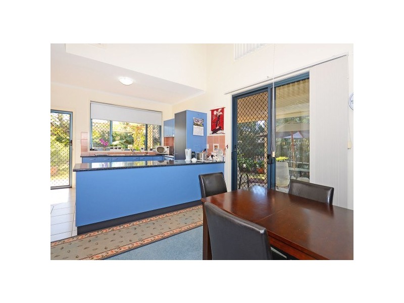 68-34 Elizabeth St, Urangan QLD 4655