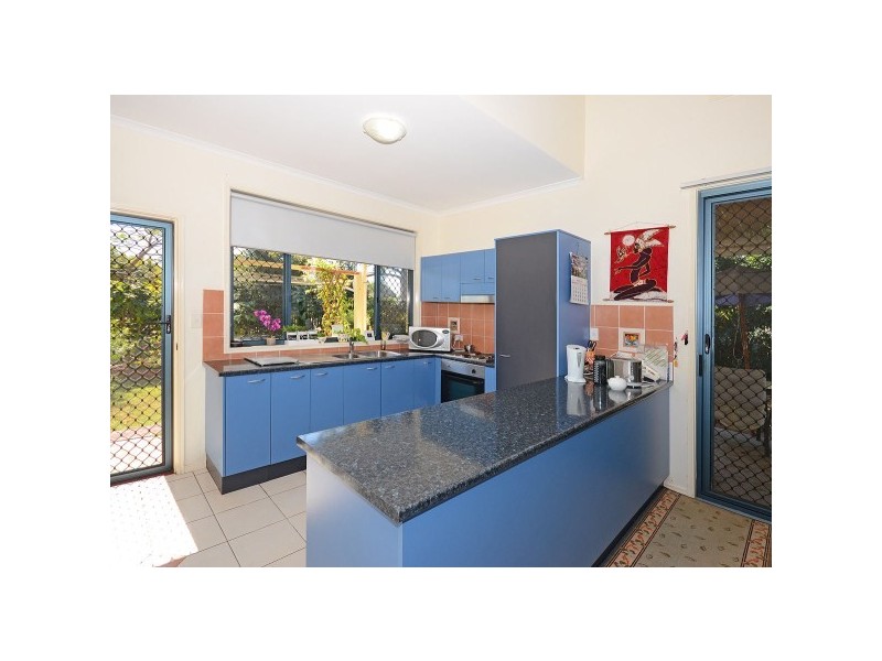 68-34 Elizabeth St, Urangan QLD 4655