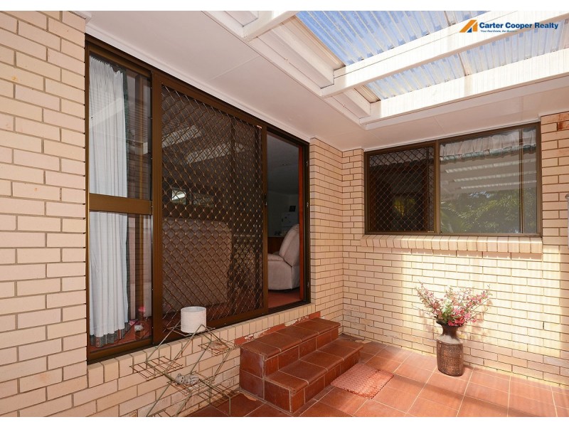 8 Maureen Court, Point Vernon QLD 4655