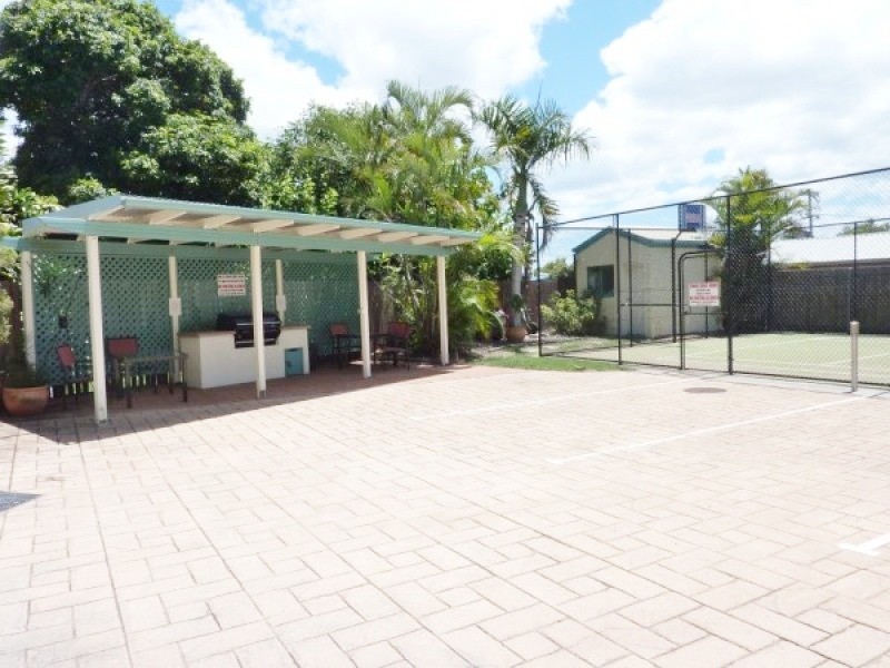 26-465 Esplanade, Torquay QLD 4655