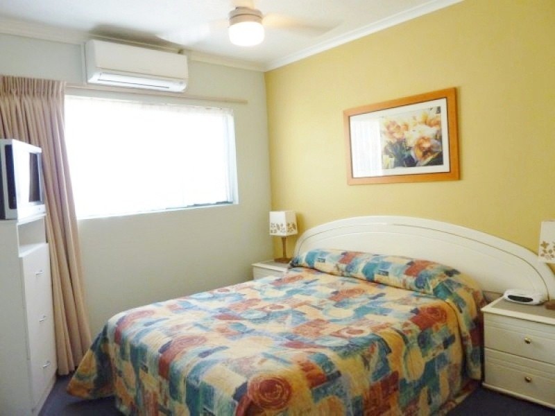 26-465 Esplanade, Torquay QLD 4655